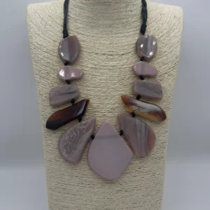 Collares